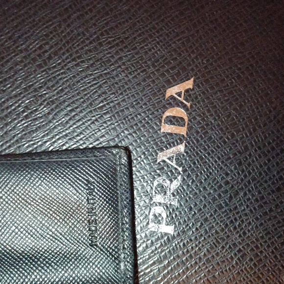 🖤PRADA SAFFIANO LEATHER COMPACT WALLET - Picture 10 of 15